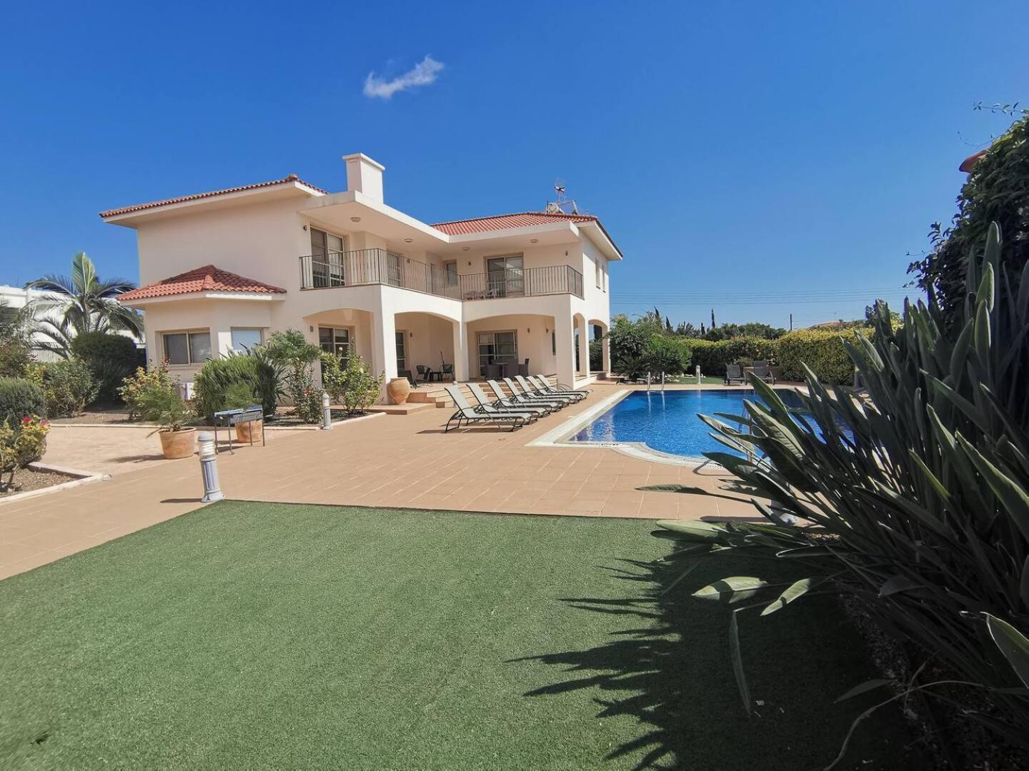 Orchard Blossom Private Villa With Pool Phrenaros Exterior foto